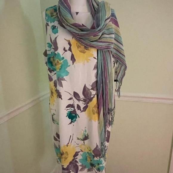 Alyx Dresses & Skirts - Beautiful floral dress with wrap